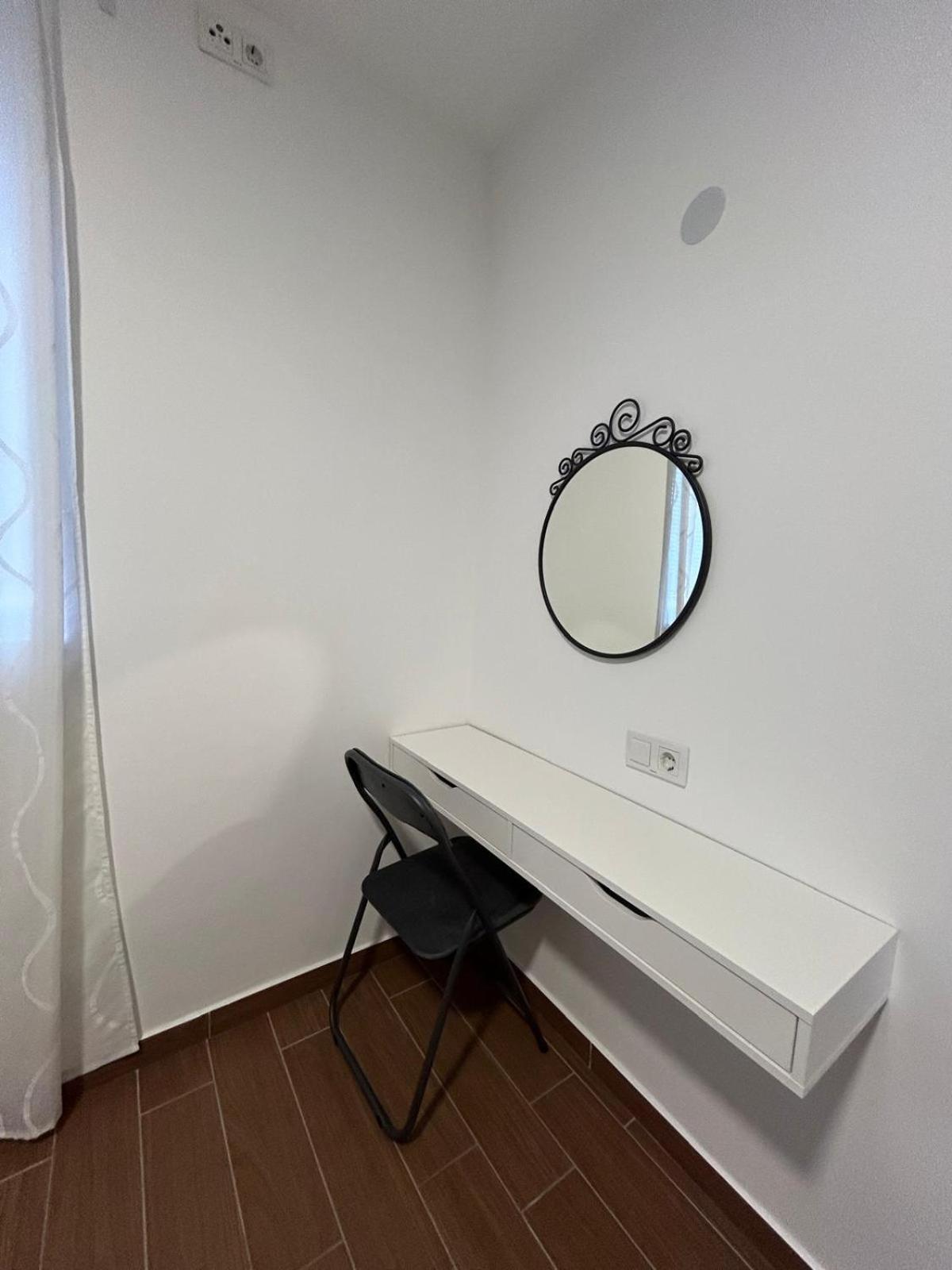 Apartman Lorna Turanj Exteriör bild