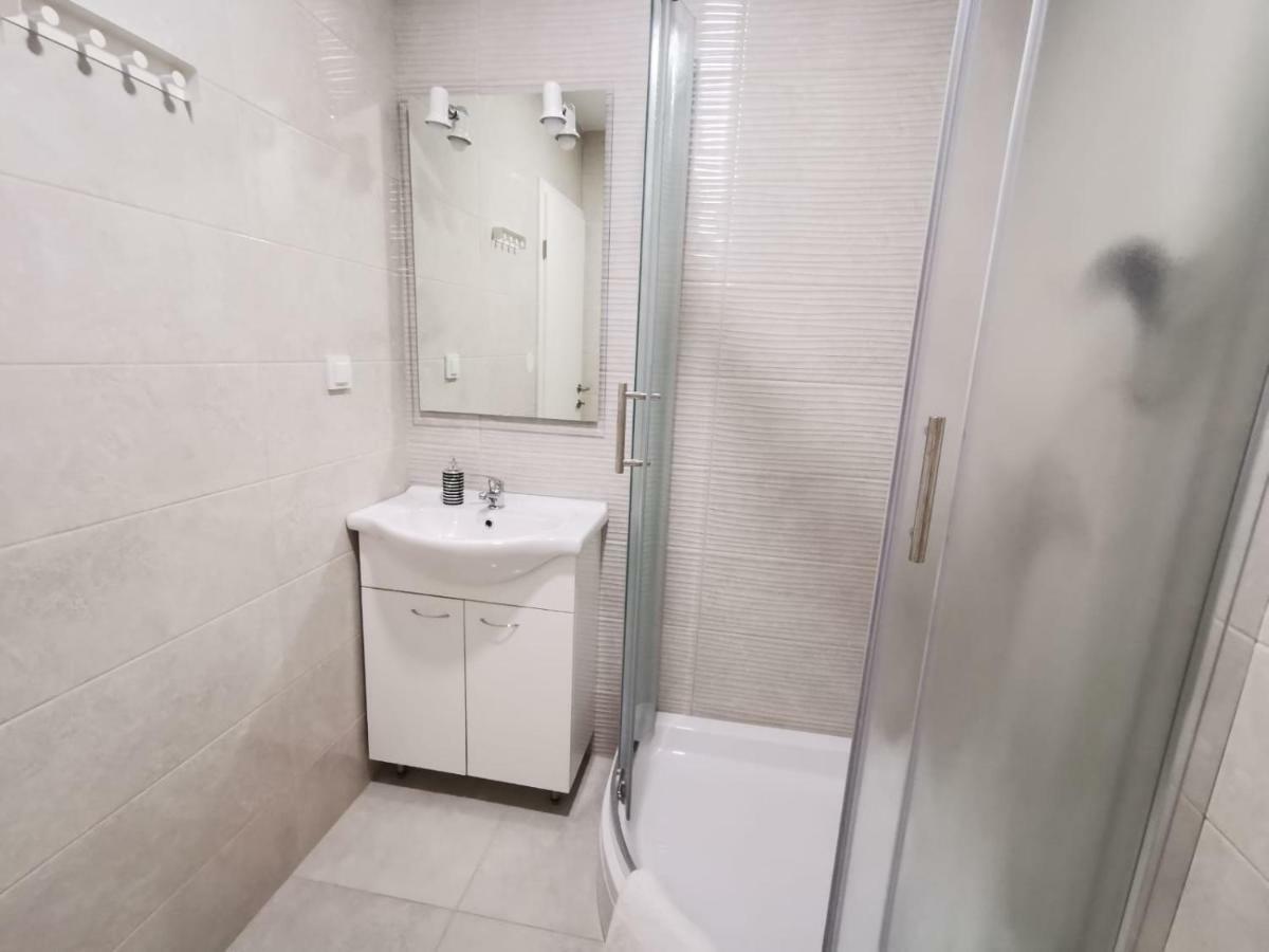 Apartman Lorna Turanj Exteriör bild